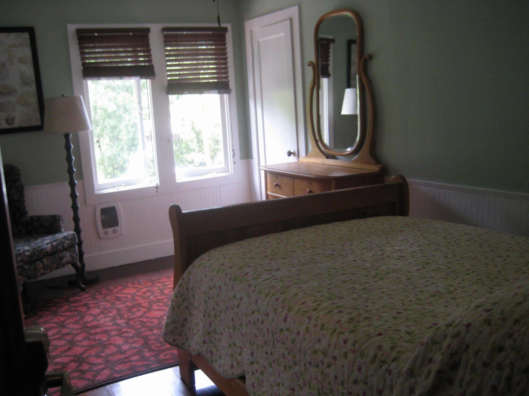 Guerneville Lodge Esterno foto