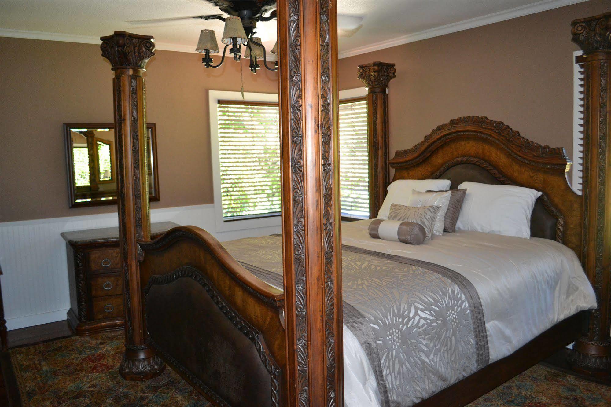 Guerneville Lodge Esterno foto